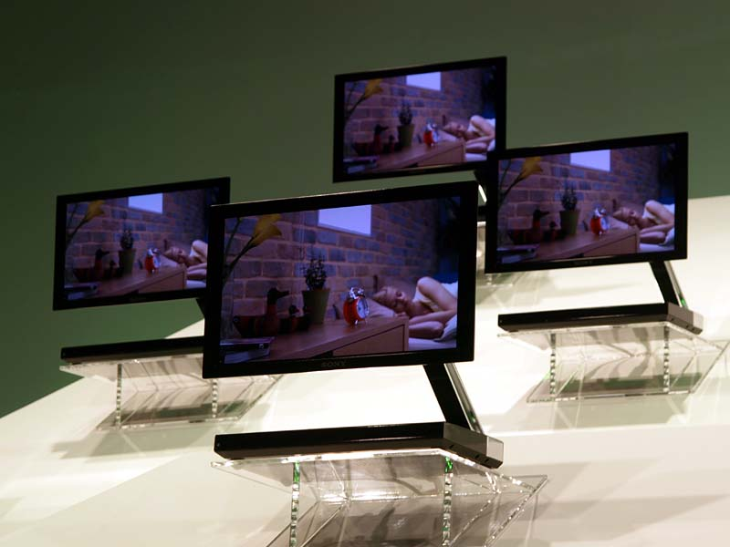 Illustration for article titled Sony's 3mm Thick XEL-1 OLED TV Finally Revealed, Japanese Launch this December